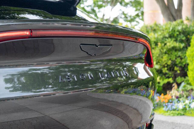 2023 Aston Martin DBX 16