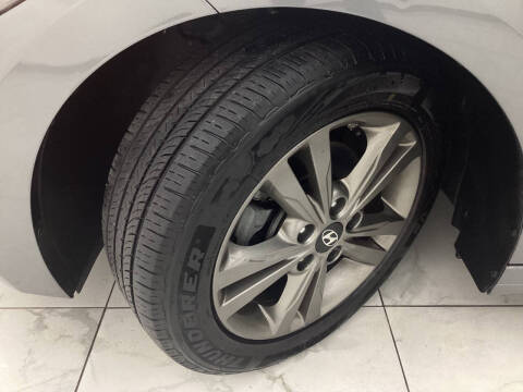 2018 Hyundai Elantra