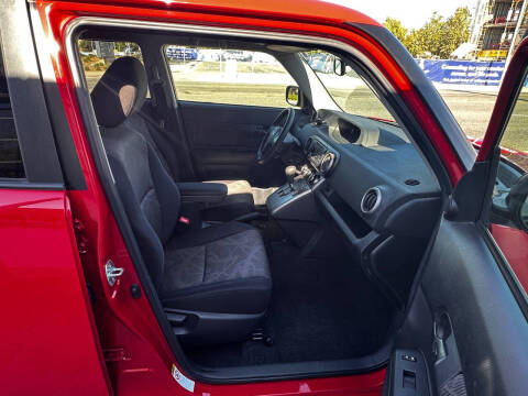 2013 Scion xB