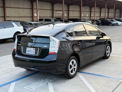 2010 Toyota Prius III