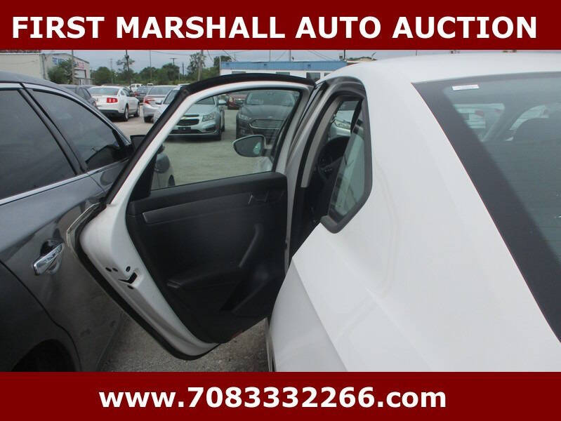 2012 Volkswagen Passat S PZEV