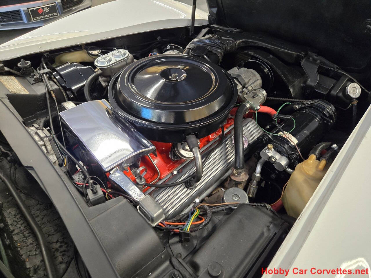 1976 Chevrolet Corvette 38