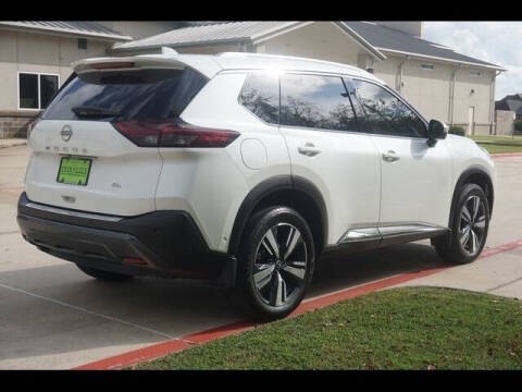 2022 Nissan Rogue SL