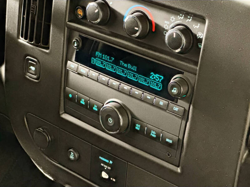 2024 GMC Savana 2500