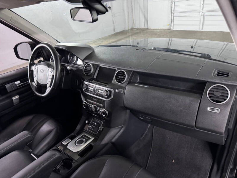 2016 Land Rover LR4