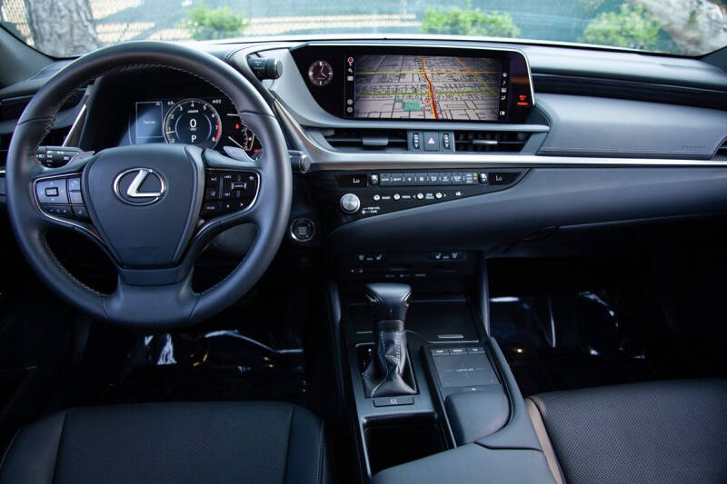 2021 Lexus ES 350