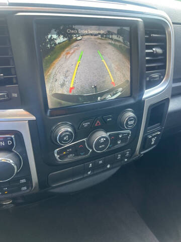 2016 RAM 1500 SLT