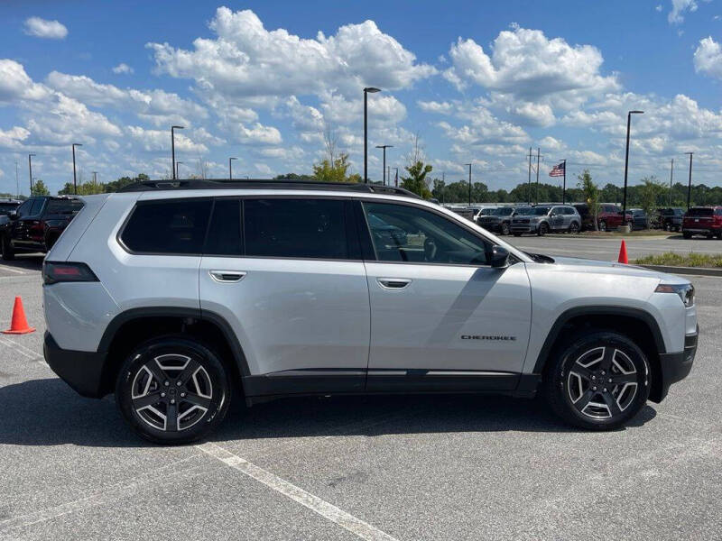 2026 Jeep Cherokee Laredo