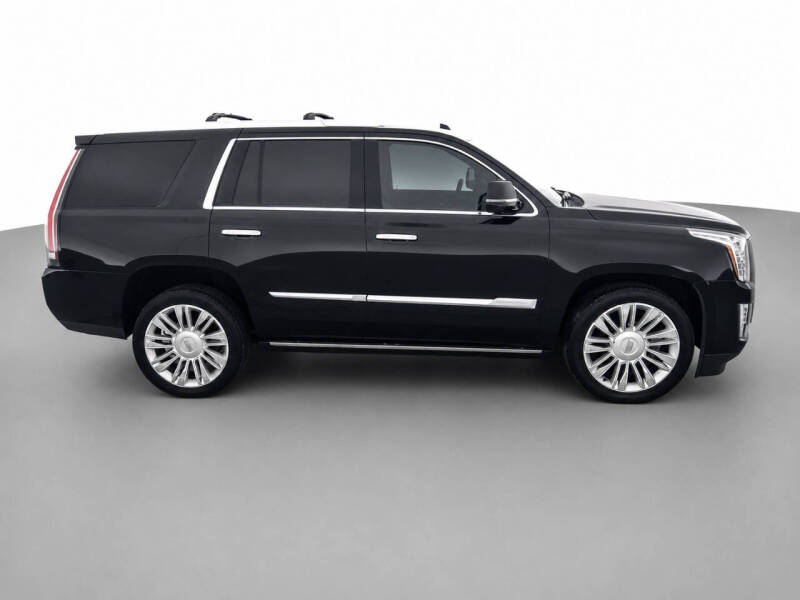 2017 Cadillac Escalade Platinum