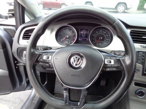 2017 Volkswagen Golf TSI S