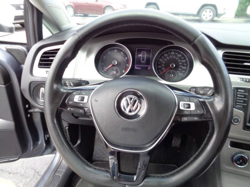 2017 Volkswagen Golf TSI S