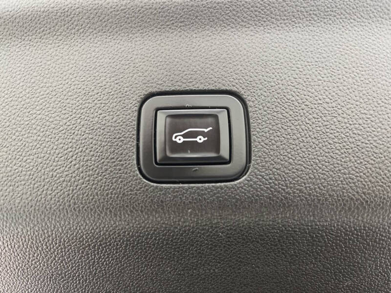 2021 GMC Yukon XL AT4