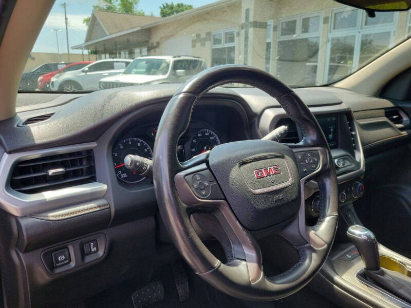 2018 GMC Acadia SLE-2