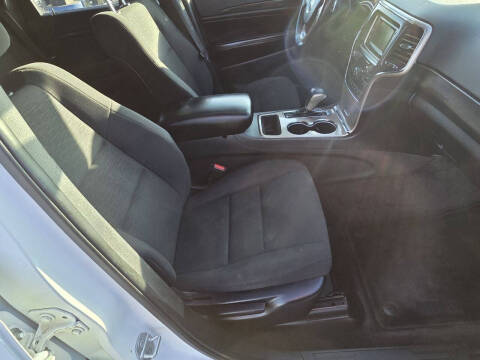 2017 Jeep Grand Cherokee Laredo