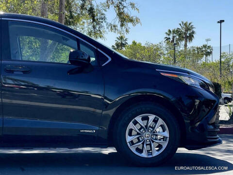 2021 Toyota Sienna LE 8-Passenger