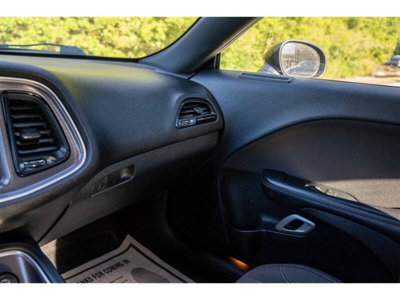 2016 Dodge Challenger SXT