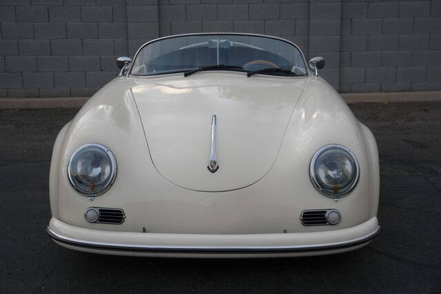 1970 Porsche 356 Speedster 8