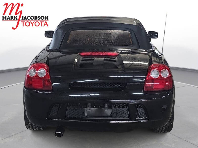 2003 Toyota MR2 Spyder