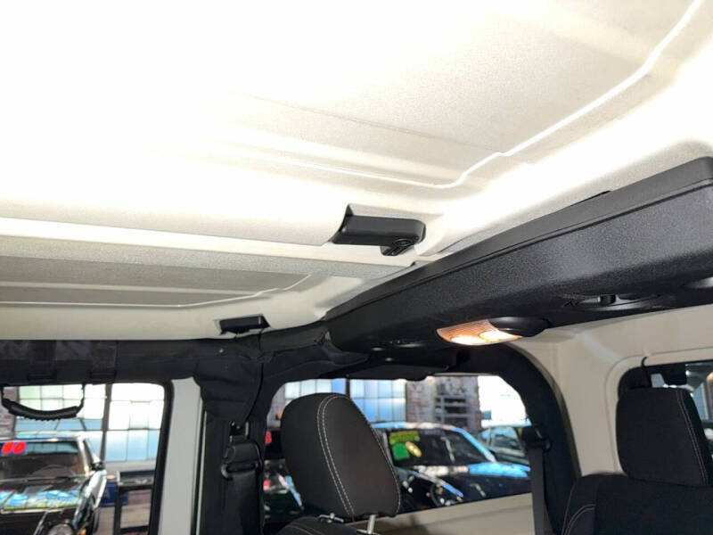 2015 Jeep Wrangler Sahara