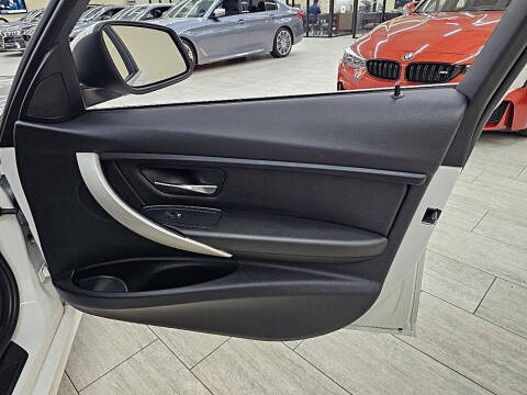 2015 BMW 3 Series 320i
