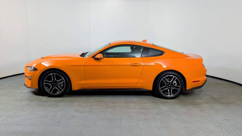 2021 Ford Mustang EcoBoost