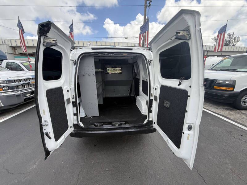 2015 Nissan NV200 S