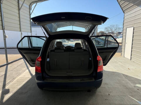 2007 Kia Rondo
