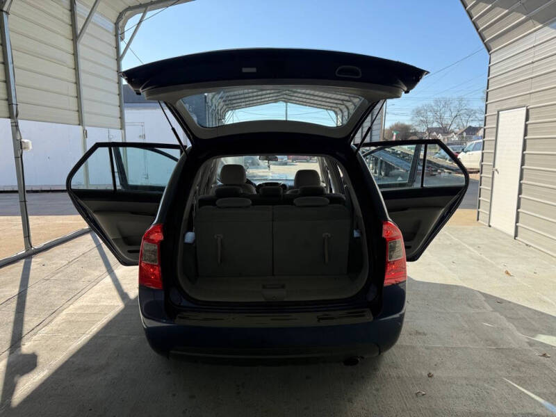 2007 Kia Rondo