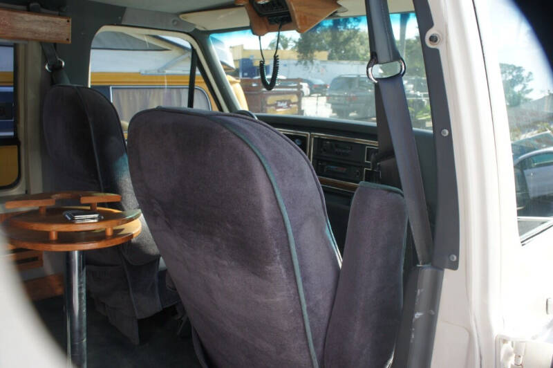 1990 Ford E-Series E-150