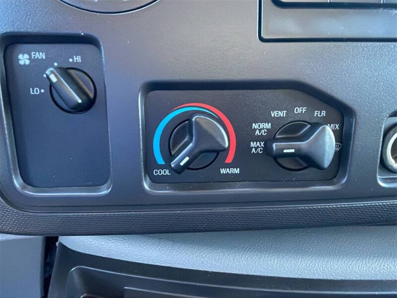 2011 Ford E-Series E-450 SD