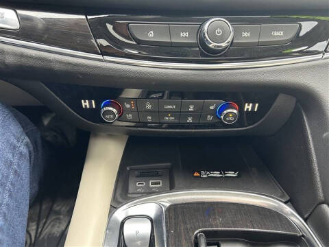 2023 Buick Enclave Premium