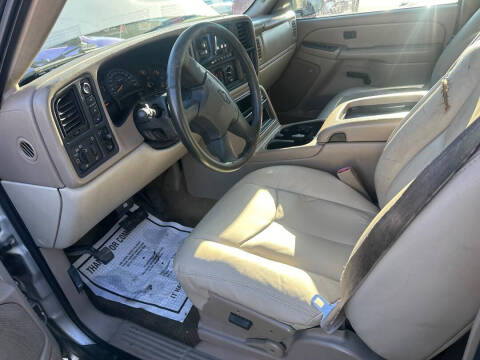 2004 Chevrolet Tahoe LS