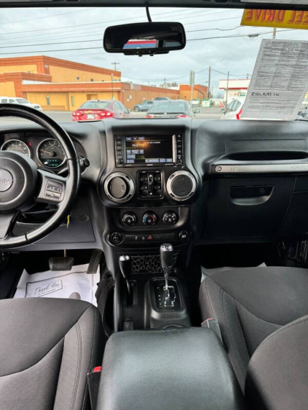 2017 Jeep Wrangler Unlimited Sport