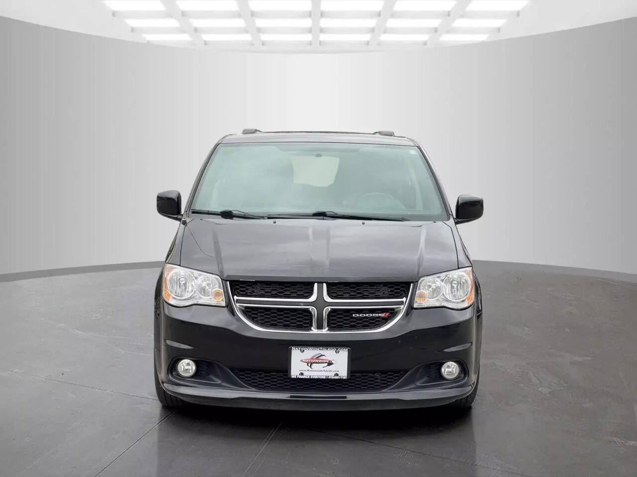 2017 Dodge Grand Caravan for sale at Used Cars Toledo in Oregon, OH