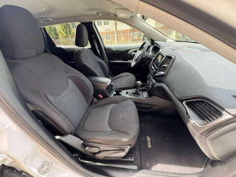 2019 Jeep Cherokee Latitude
