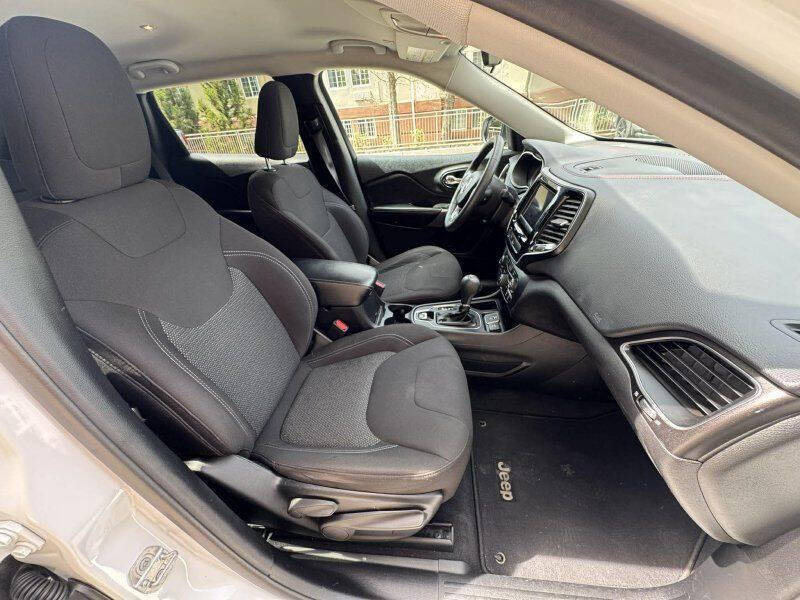 2019 Jeep Cherokee Latitude