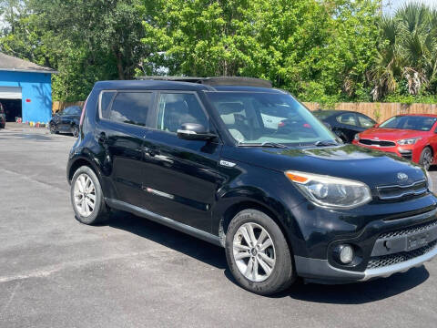 2017 Kia Soul +
