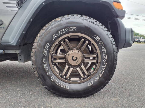 2022 Jeep Gladiator Sport