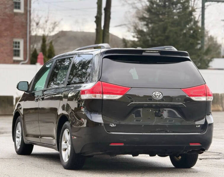 2011 Toyota Sienna