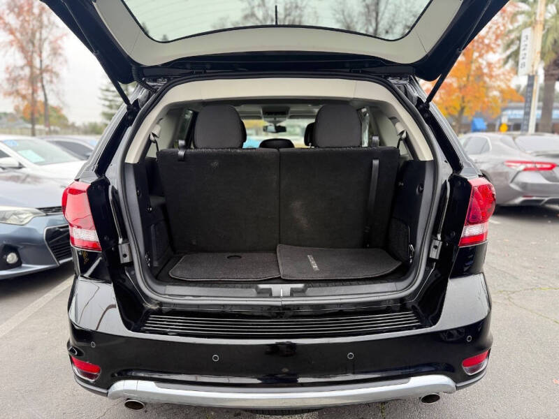 2017 Dodge Journey Crossroad Plus