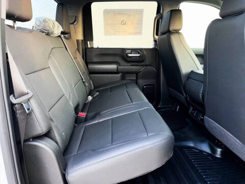 2025 GMC Sierra 2500HD Pro