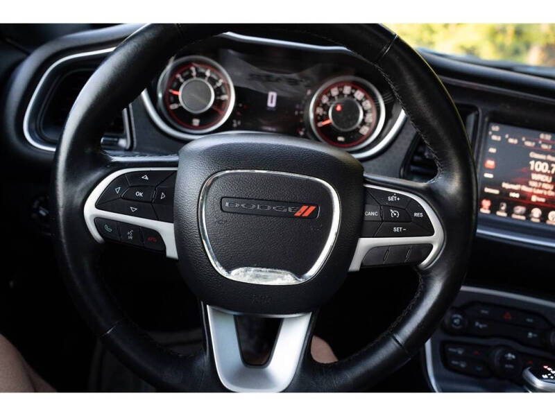 2015 Dodge Challenger SXT Plus