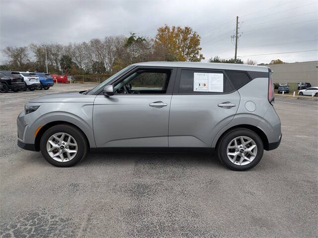 2024 Kia Soul LX