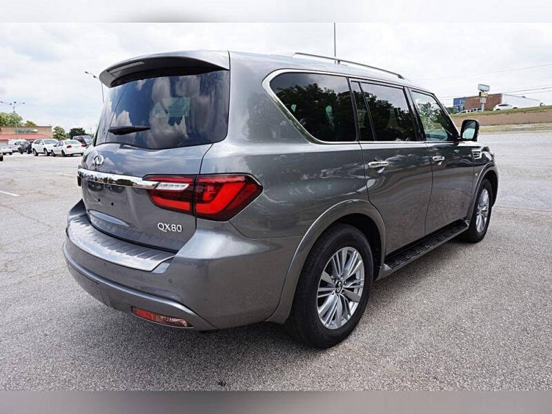 2019 Infiniti QX80 Luxe