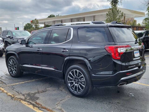 2023 GMC Acadia Denali