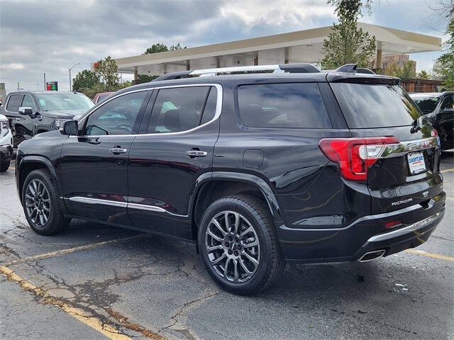 2023 GMC Acadia Denali