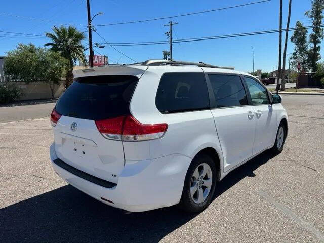 2012 Toyota Sienna