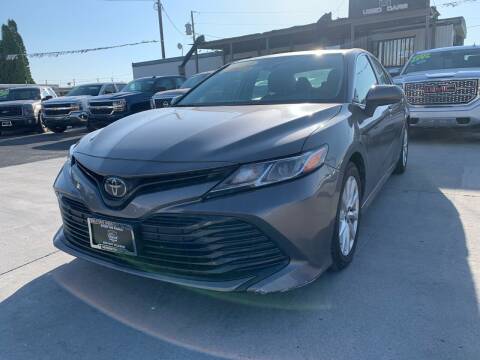 2020 Toyota Camry for sale at Velascos Used Car Sales in Hermiston OR
