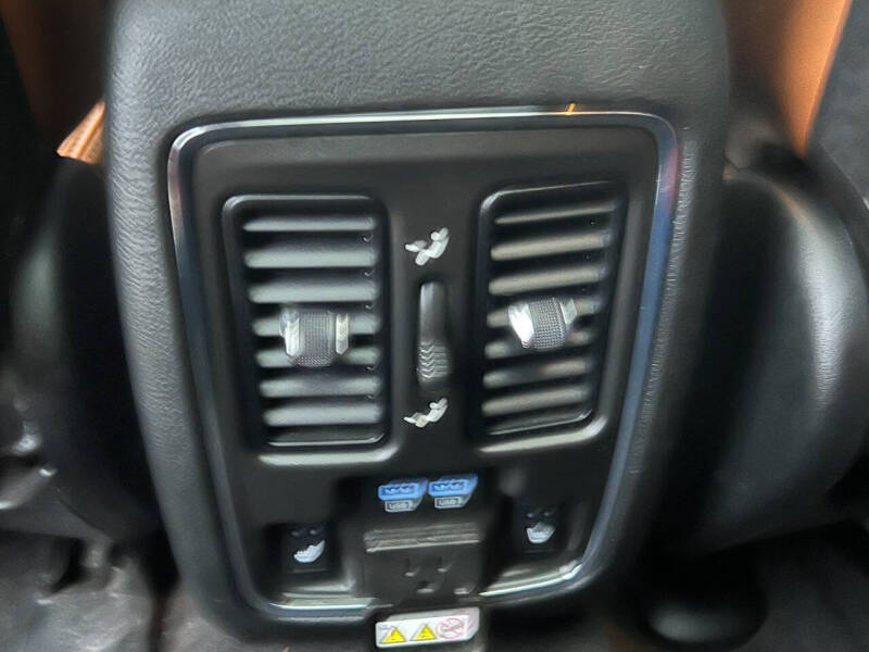 2021 Jeep Grand Cherokee SRT