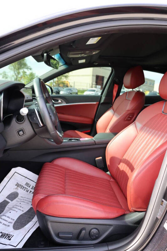2024 Genesis G70 2.5T Standard